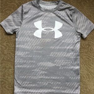 Under Armour shirt size youth medium light grey
